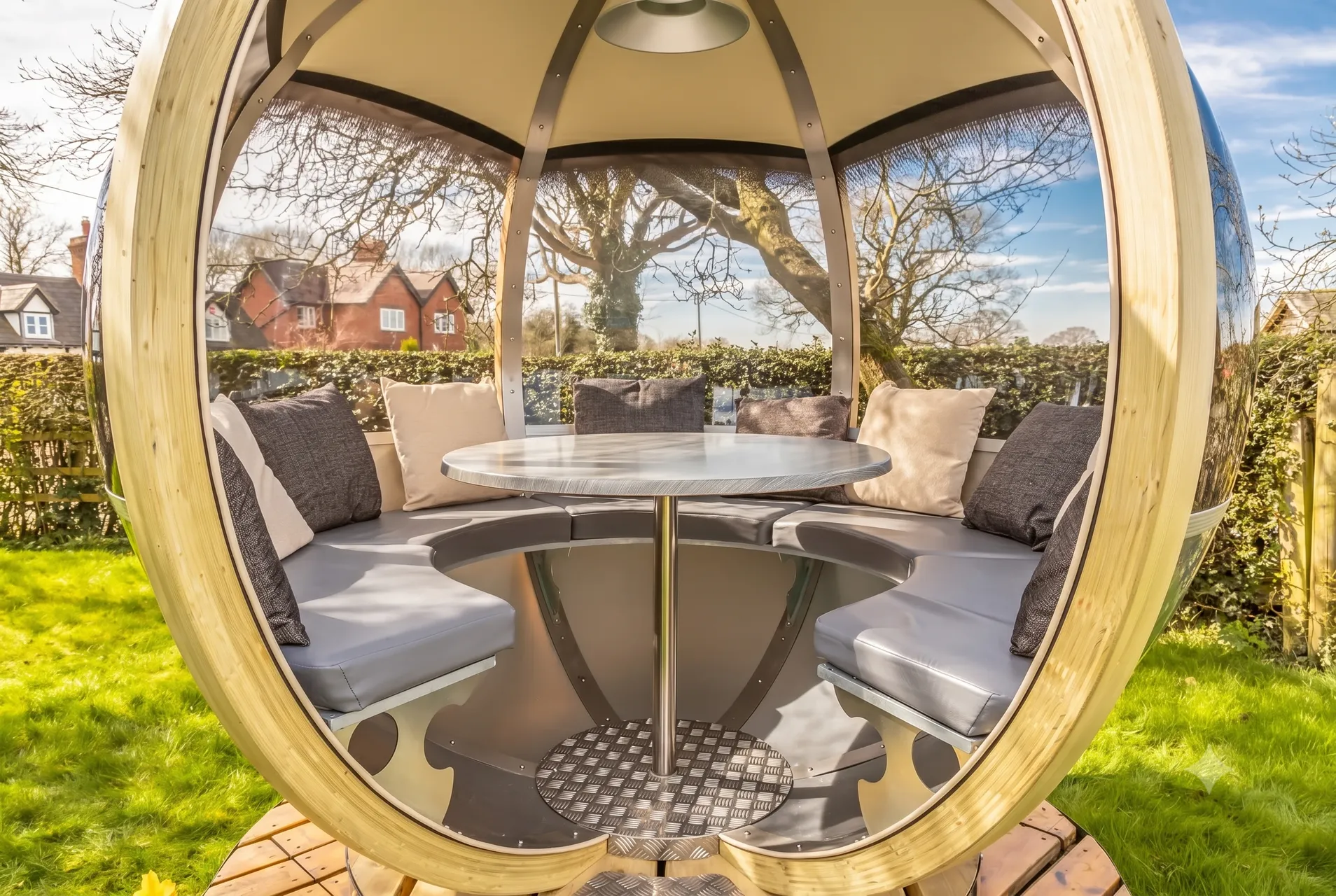 The Rotating Lounger