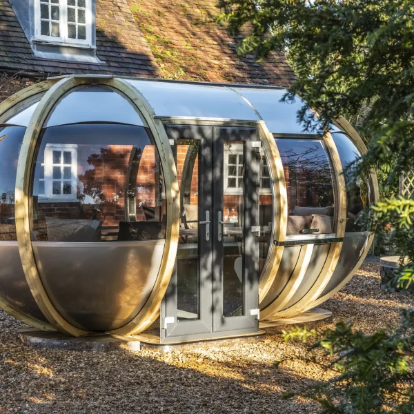 Off-Set Oval Pod