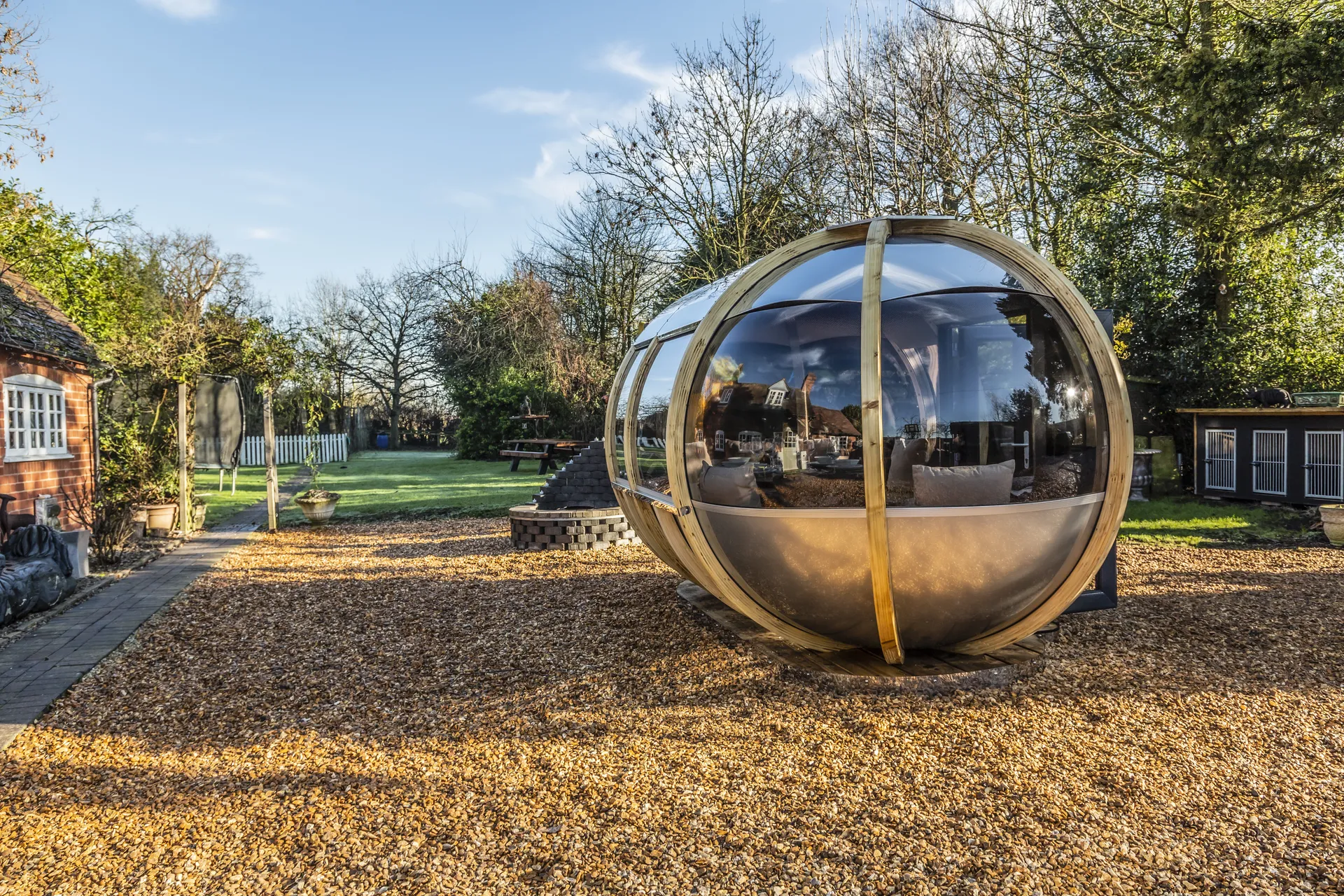 Off-Set Oval Pod