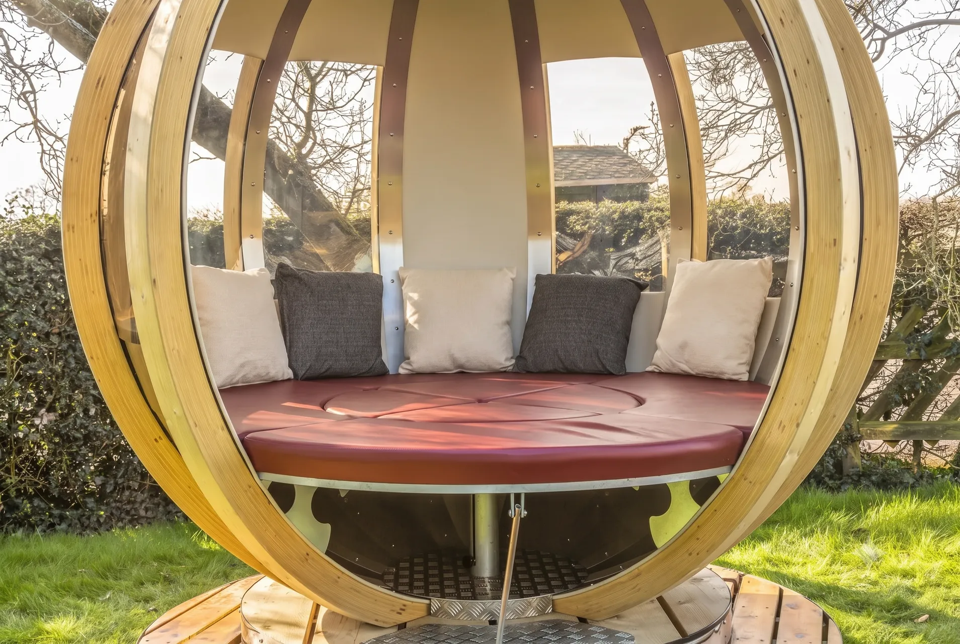 The Rotating Lounger